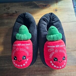 Women's Sriracha Hot Chili Sauce Slippers Plush Cozy‎ Indoor Shoes S/M 4-7